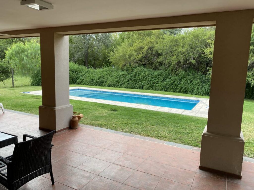 Casa en Manantiales Country