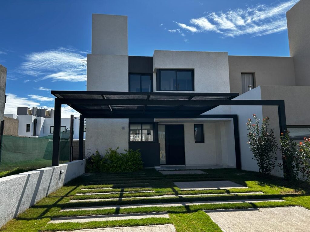 Duplex en Solares de Manantiales