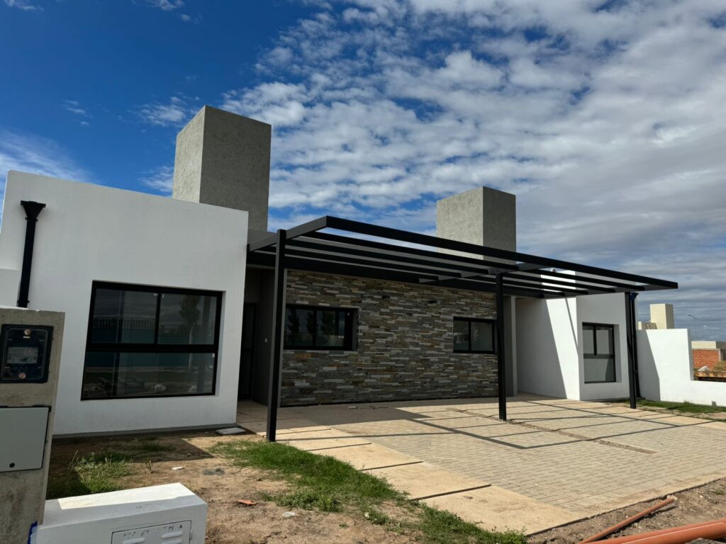 Duplex en San Ignacio Village