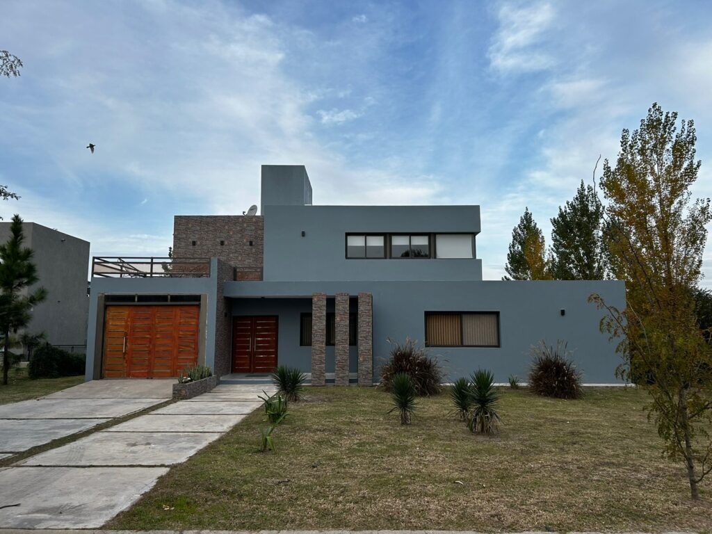 Casa en La Cascada Country Golf