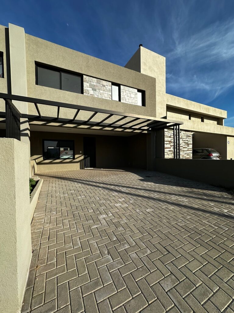 Duplex en Prados de Manantiales