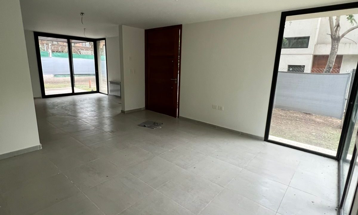 584_Fi058414.443