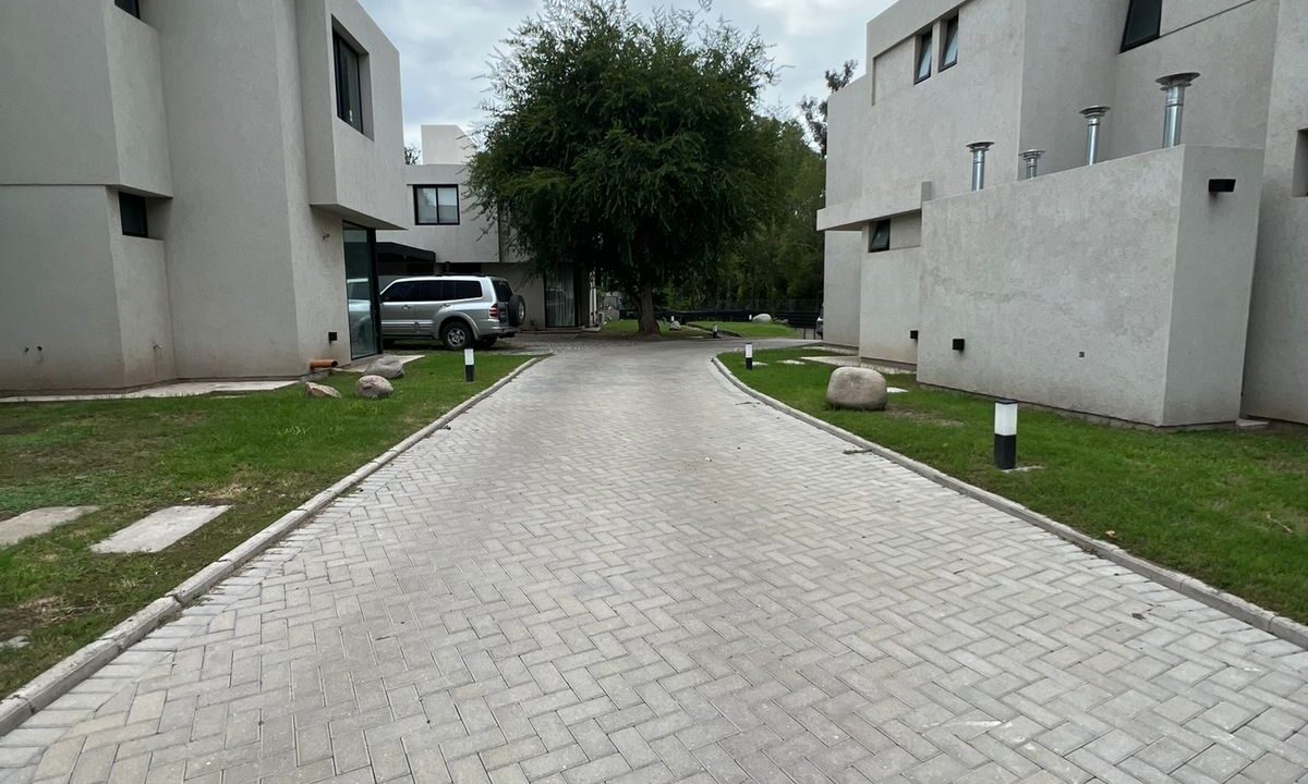 586_Fi058615.443