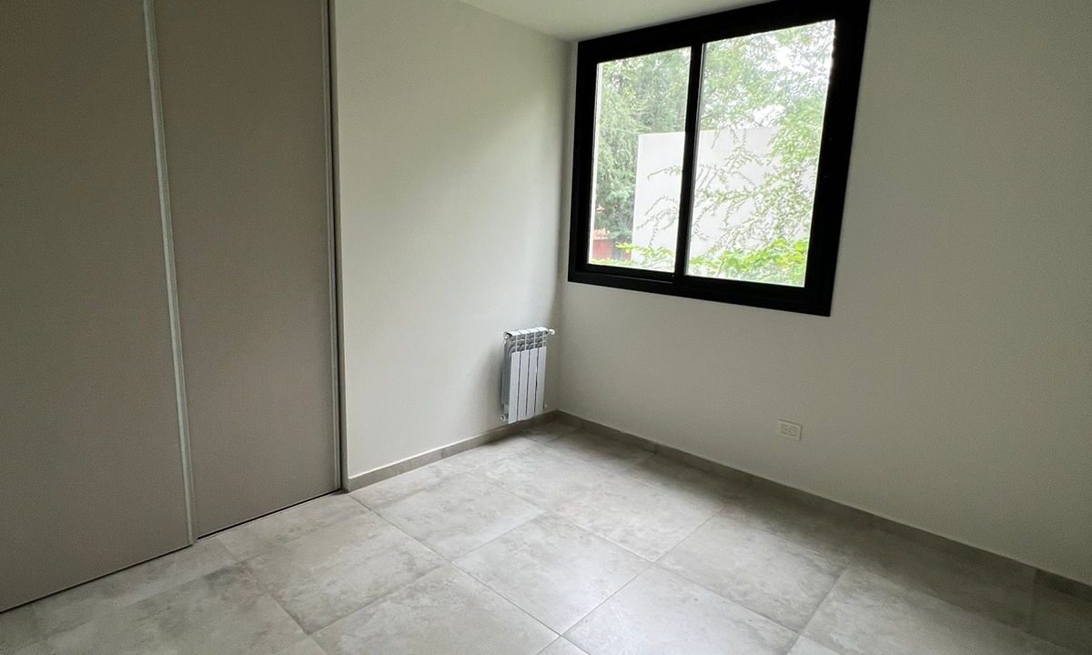 586_Fi058620.443