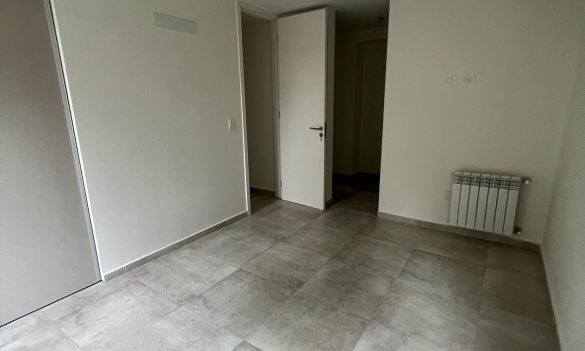 586_Fi058626.443
