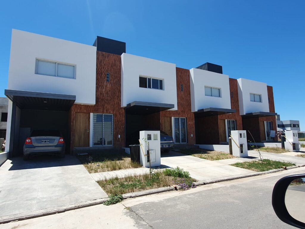 Duplex en Prados de Manantiales
