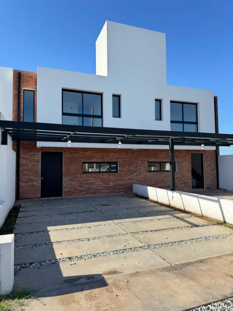 Duplex en Colinas de Manantiales