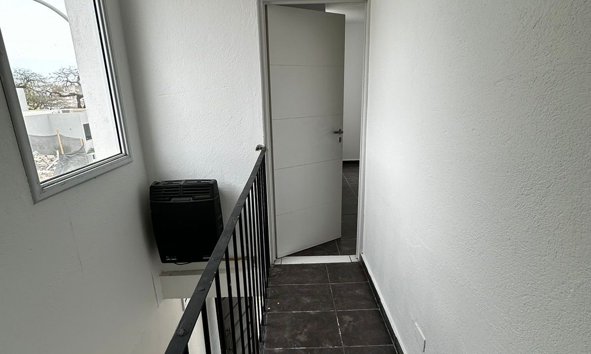1448_Fi144835.443