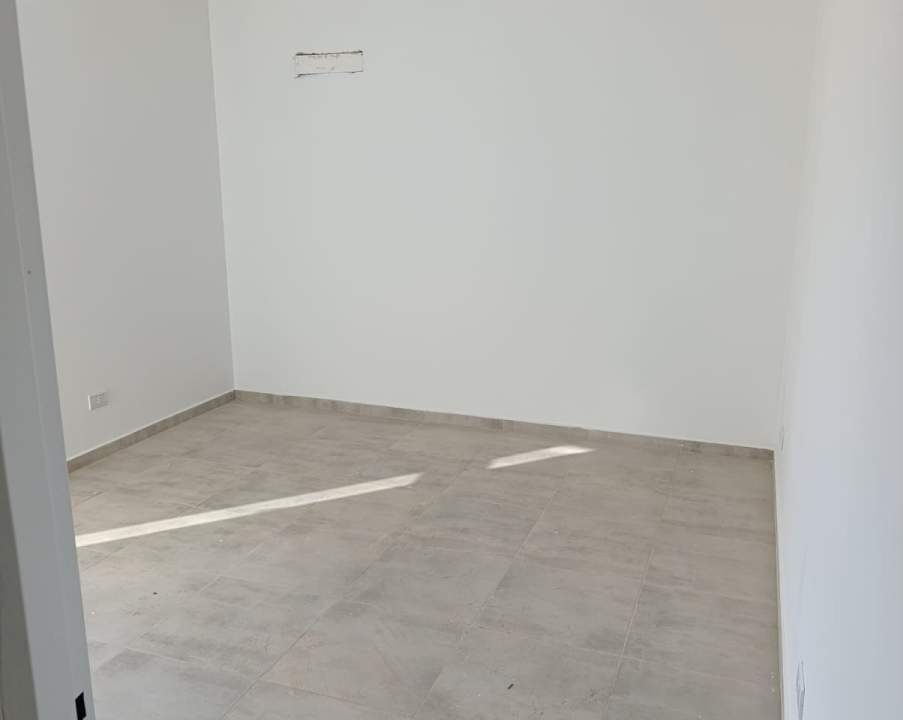 2035_Fi203588.443