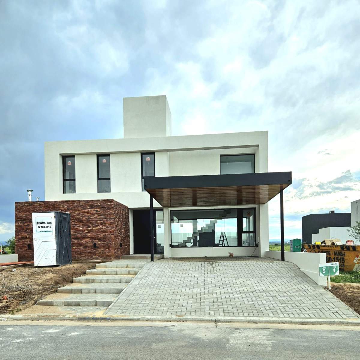 CASA EN VENTA 3 DORM TERRAZAS DE MANANTIALES