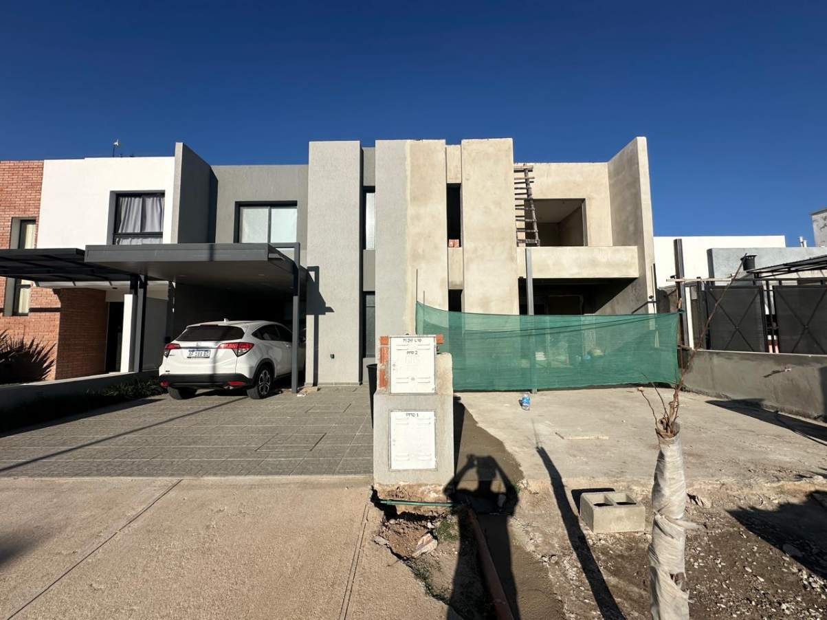 DUPLEX VENTA 2 DORM PRADOS DE MANANTIALES