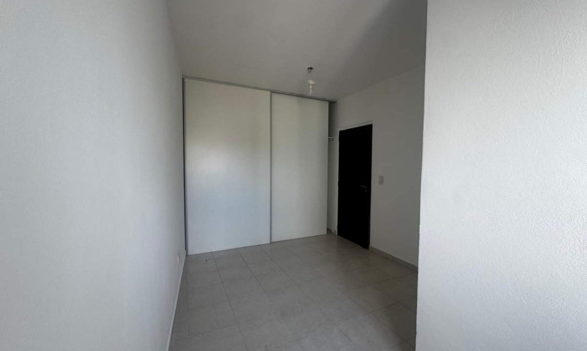 2299_Fi229933.443