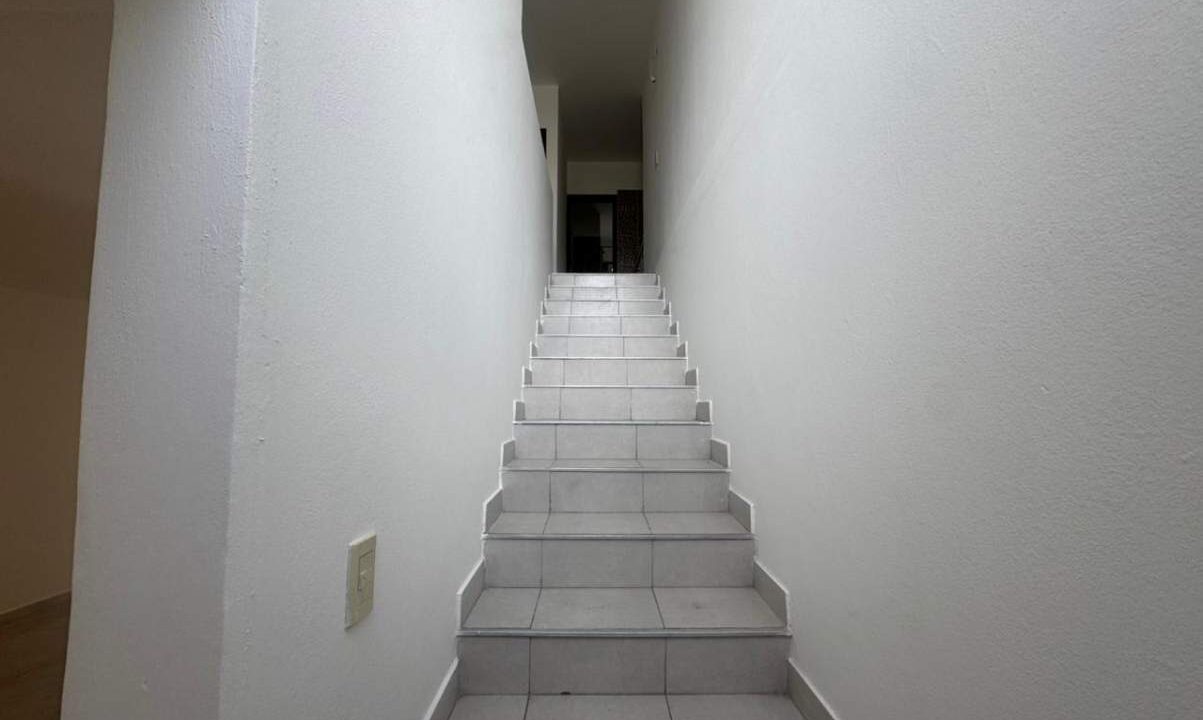 2299_Fi229937.443