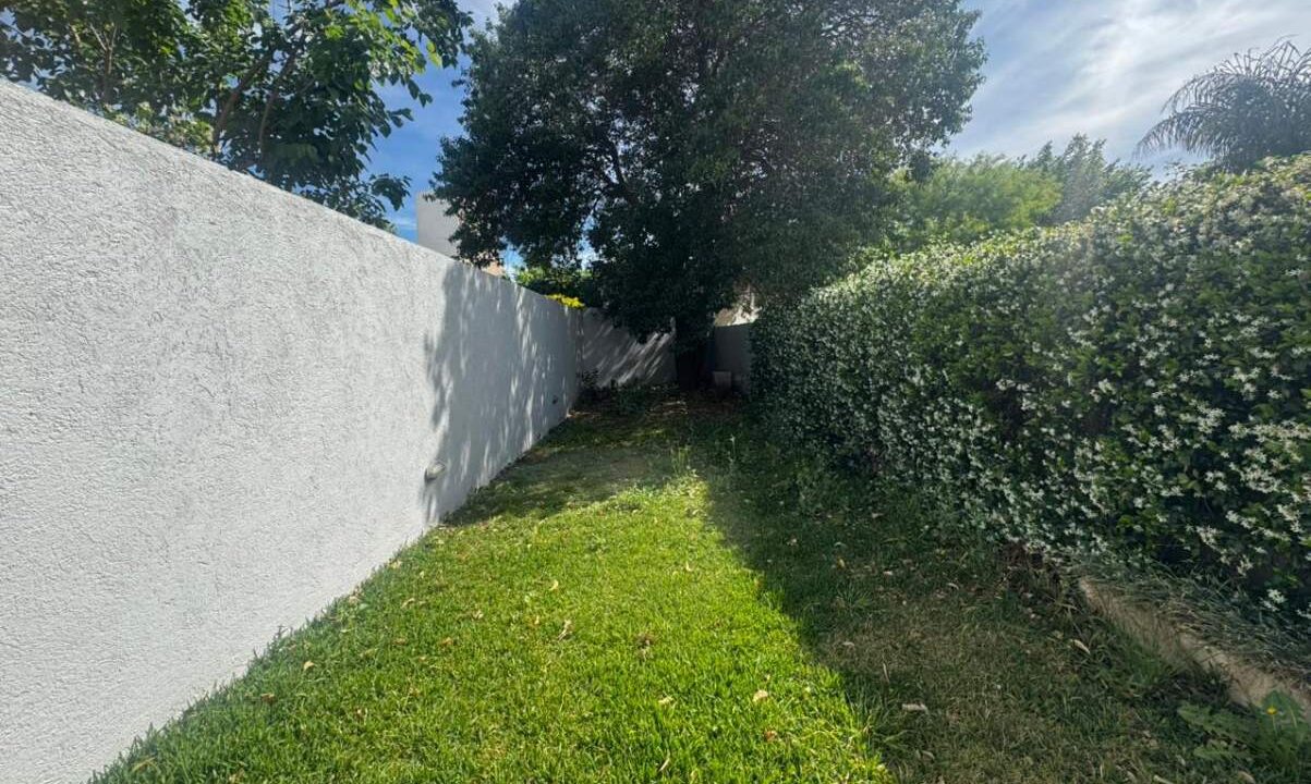 2299_Fi229957.443
